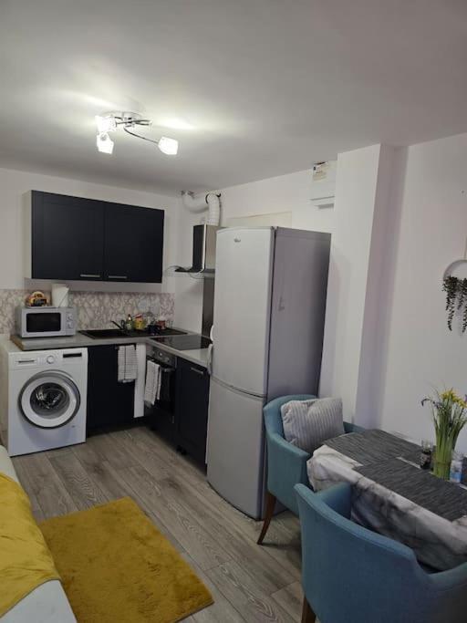 Cozy Flat 1 Bedroom Hucclecote Exteriér fotografie